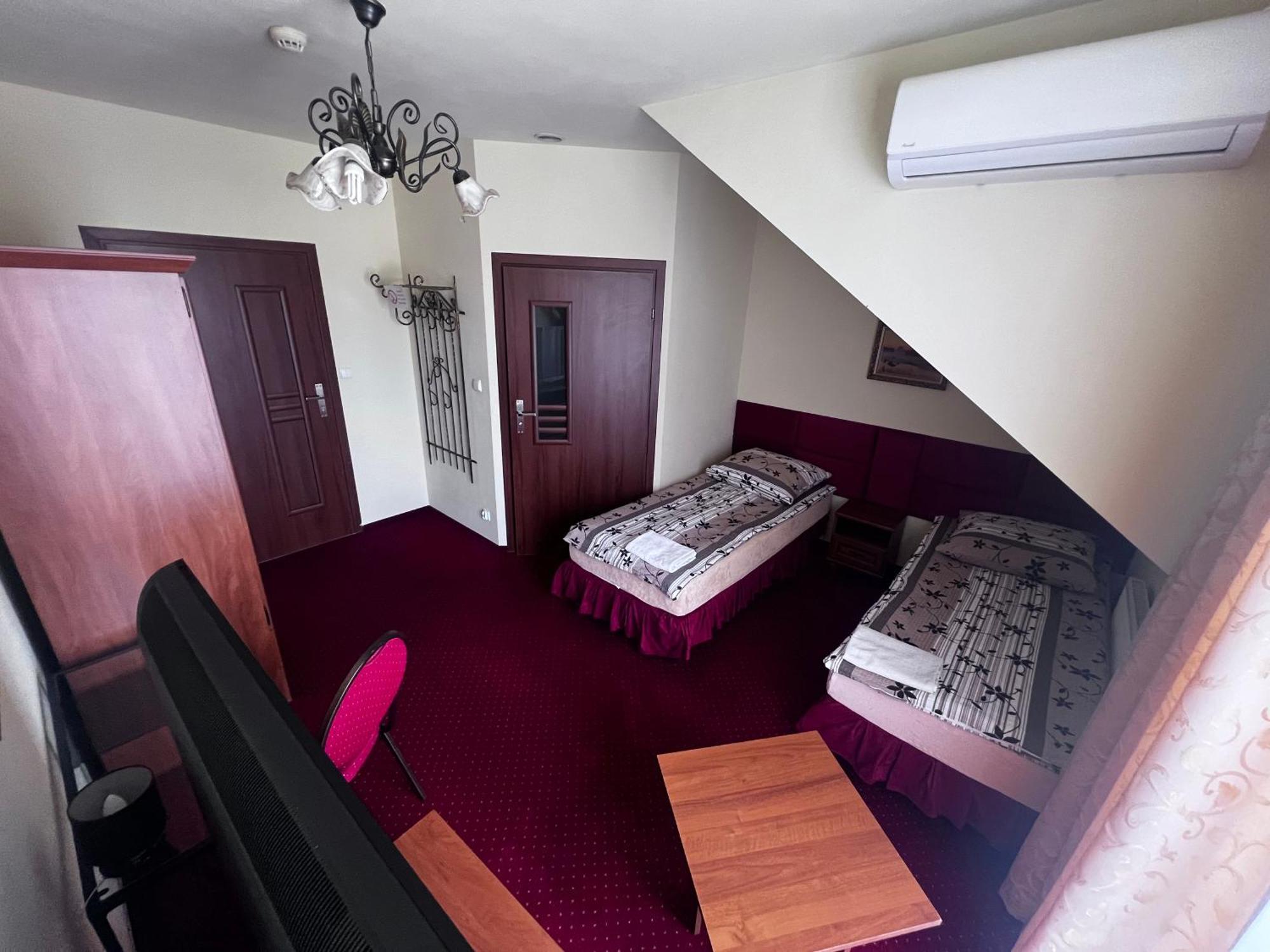 Zajazd Skorpion B&B Oświęcim Εξωτερικό φωτογραφία